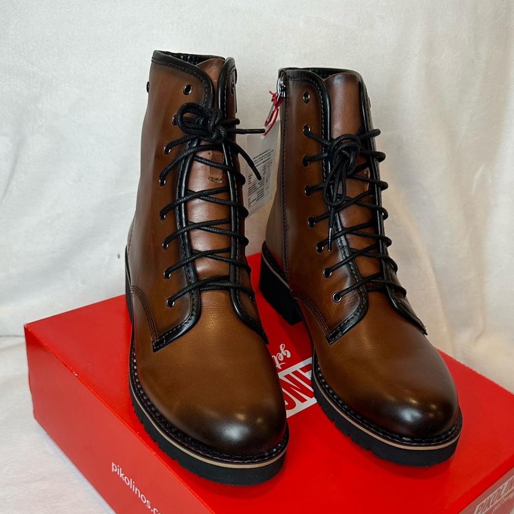 Pikolinos Lace up w/Side Zip Boot in Cuero Sz 40